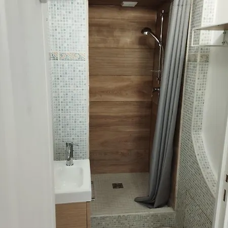 Apartman Grand 2 Pieces Atypique Aux Portes De La Vallee De Chevreuse Châteaufort
